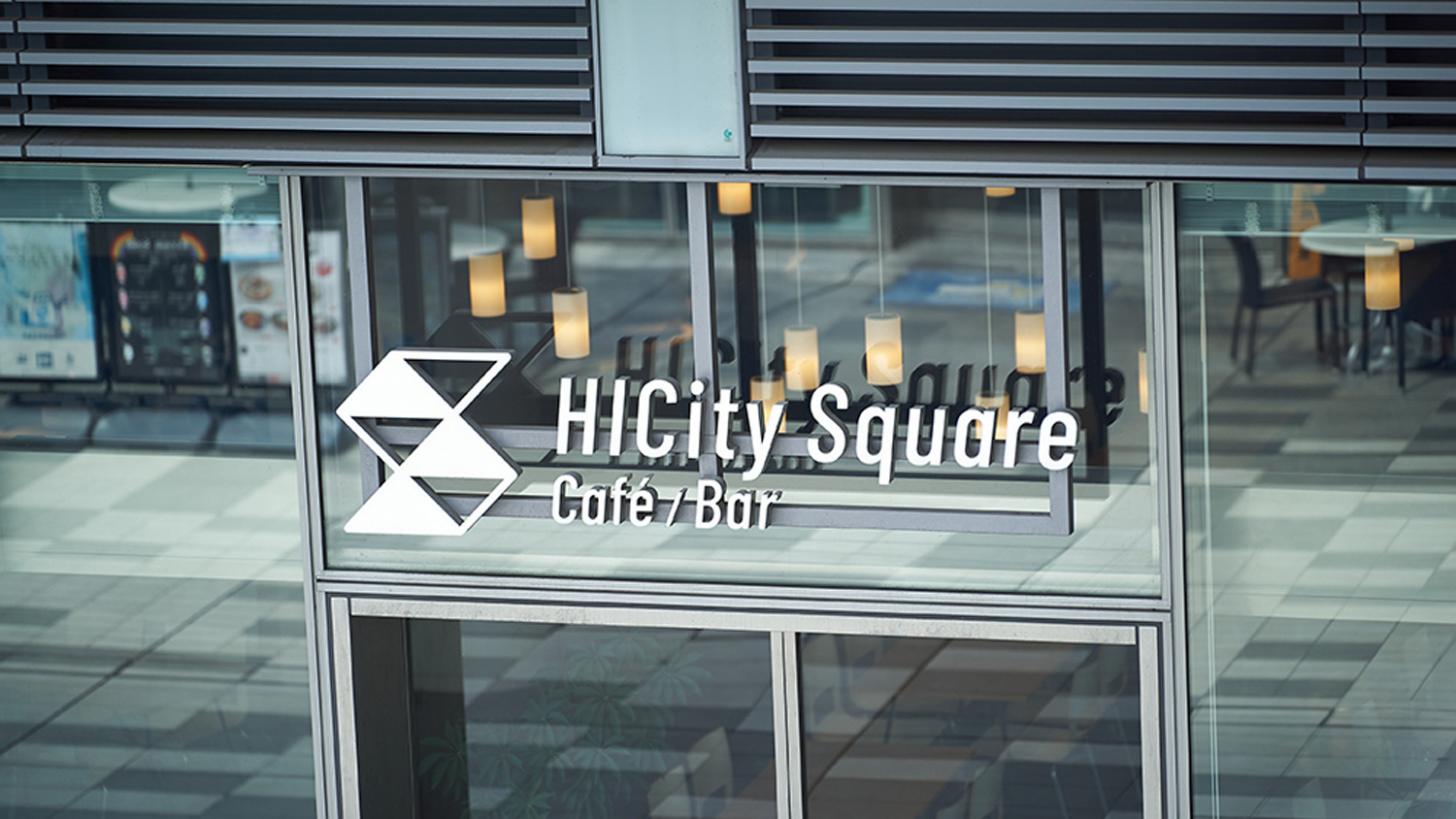 HICity Square Cafe / Barのアイキャッチ画像